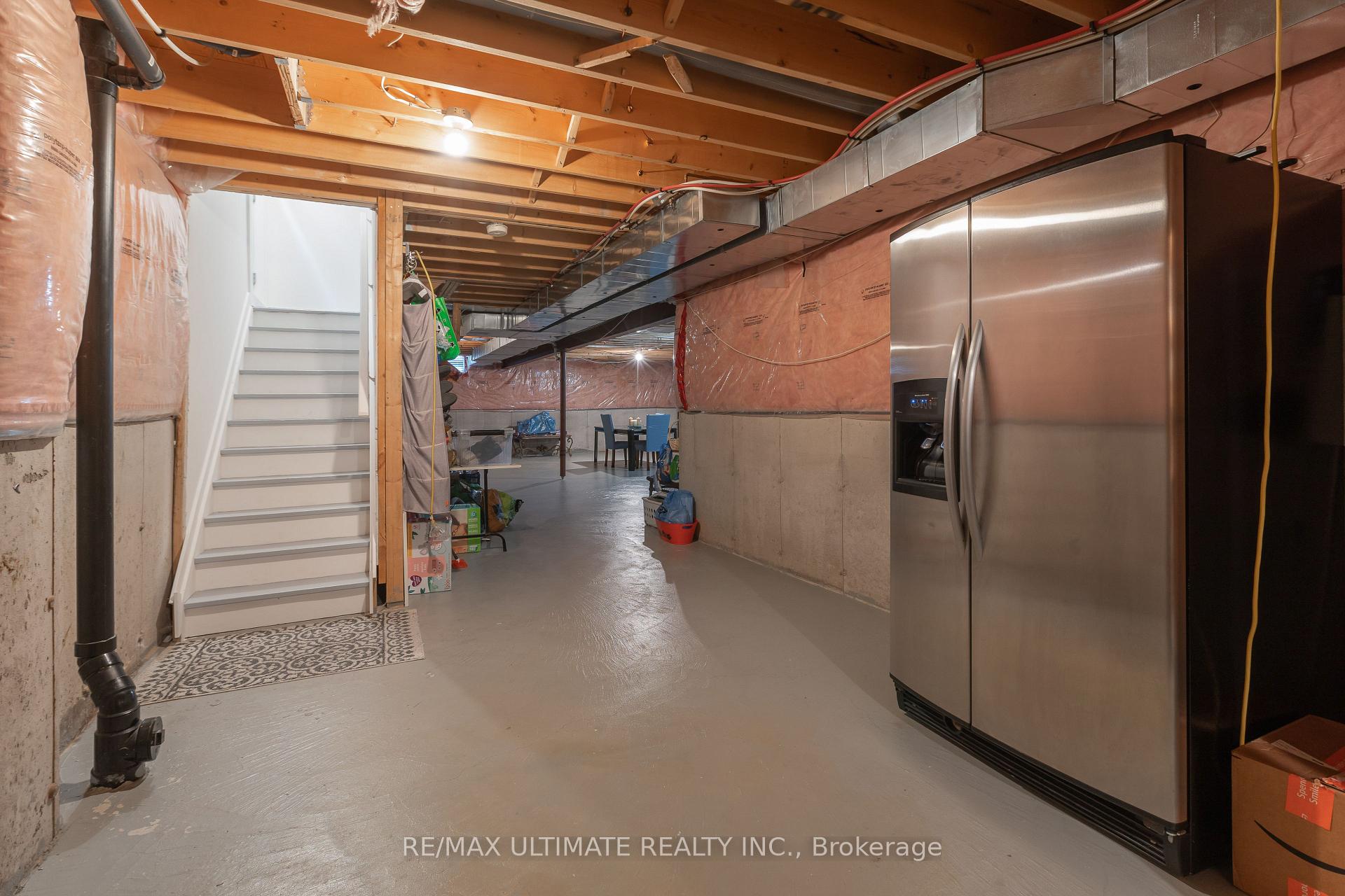 Photo 38 of 15 Ozoner Crescent, Vaughan, Vellore Village — HOMEH