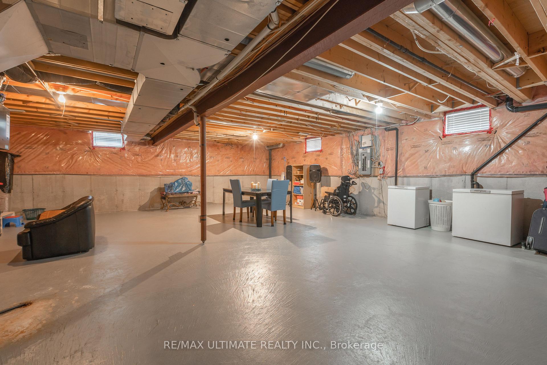 Photo 40 of 15 Ozoner Crescent, Vaughan, Vellore Village — HOMEH