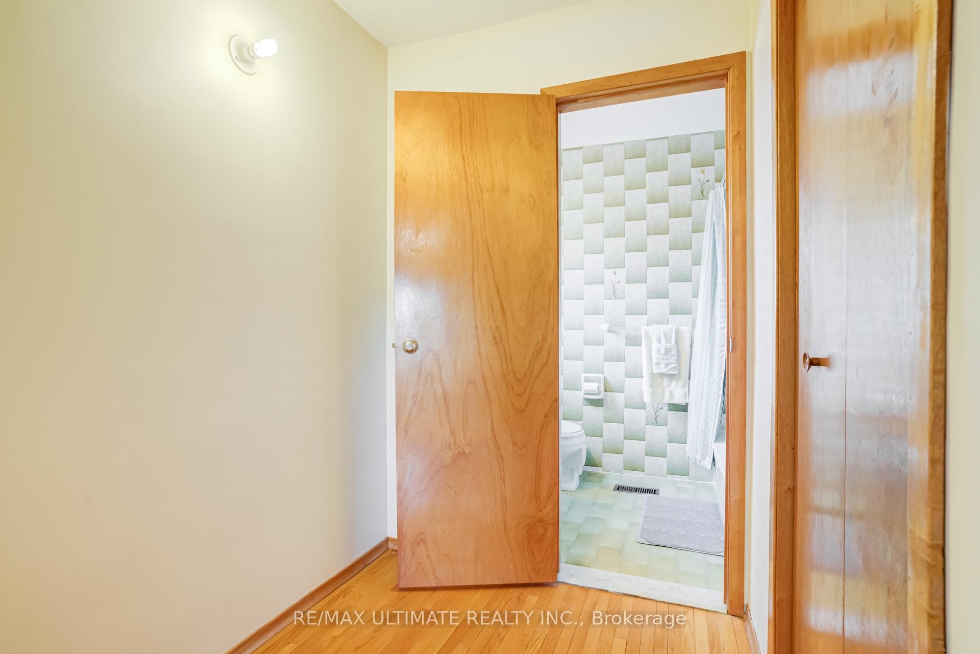 Photo 18 of 50 Chillery Avenue, Scarborough, Eglinton East — HOMEH