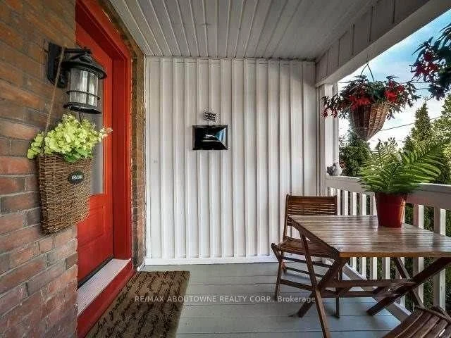 Photo 10 of 60 Gillespie Avenue, Toronto, Weston-Pellam Park — HOMEH
