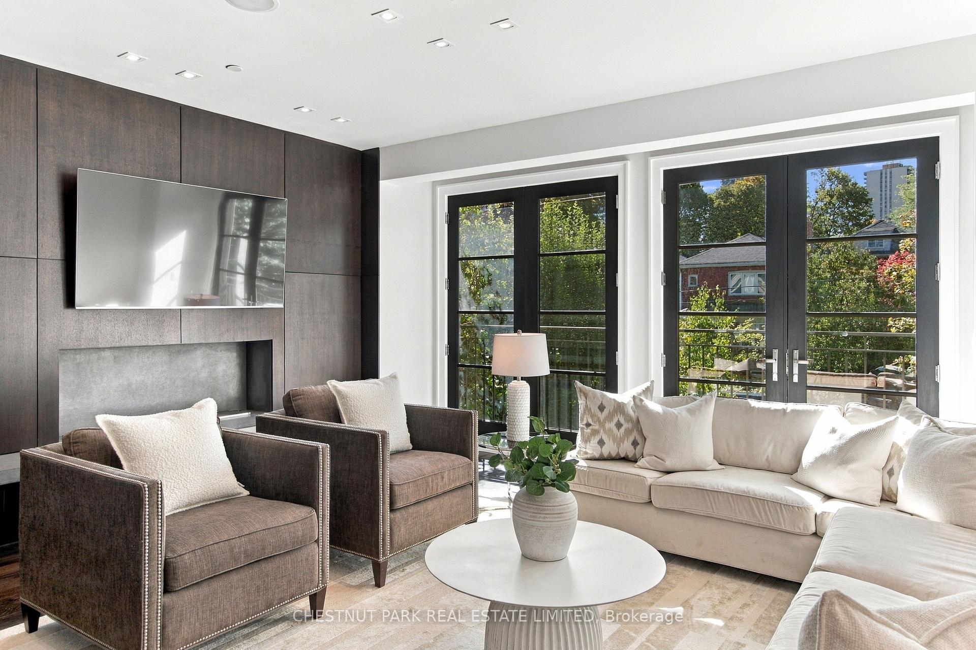 Photo 10 of 118 Albertus Avenue, Toronto, Lawrence Park South — HOMEH