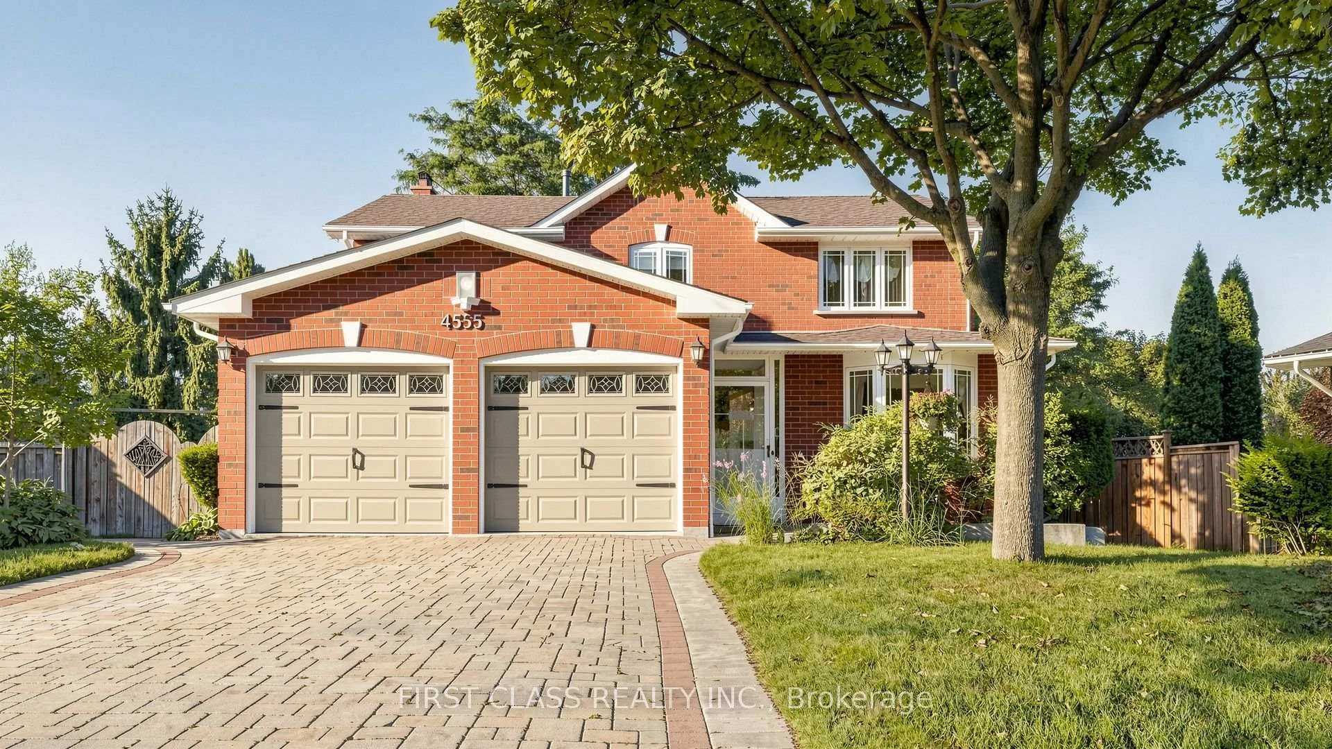 Front of 4555 Carpenter Court