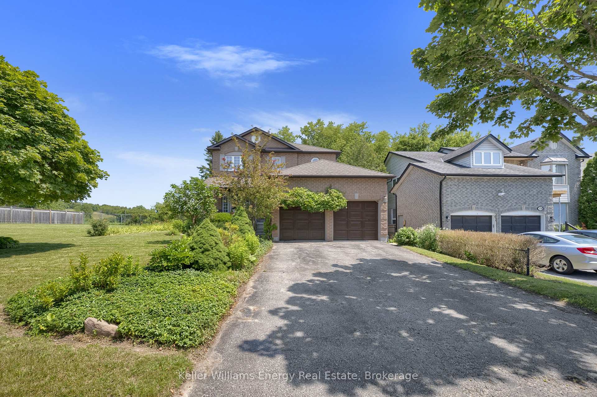 Photo 2 of 276 Andrew Street, Clarington, Newcastle — HOMEH