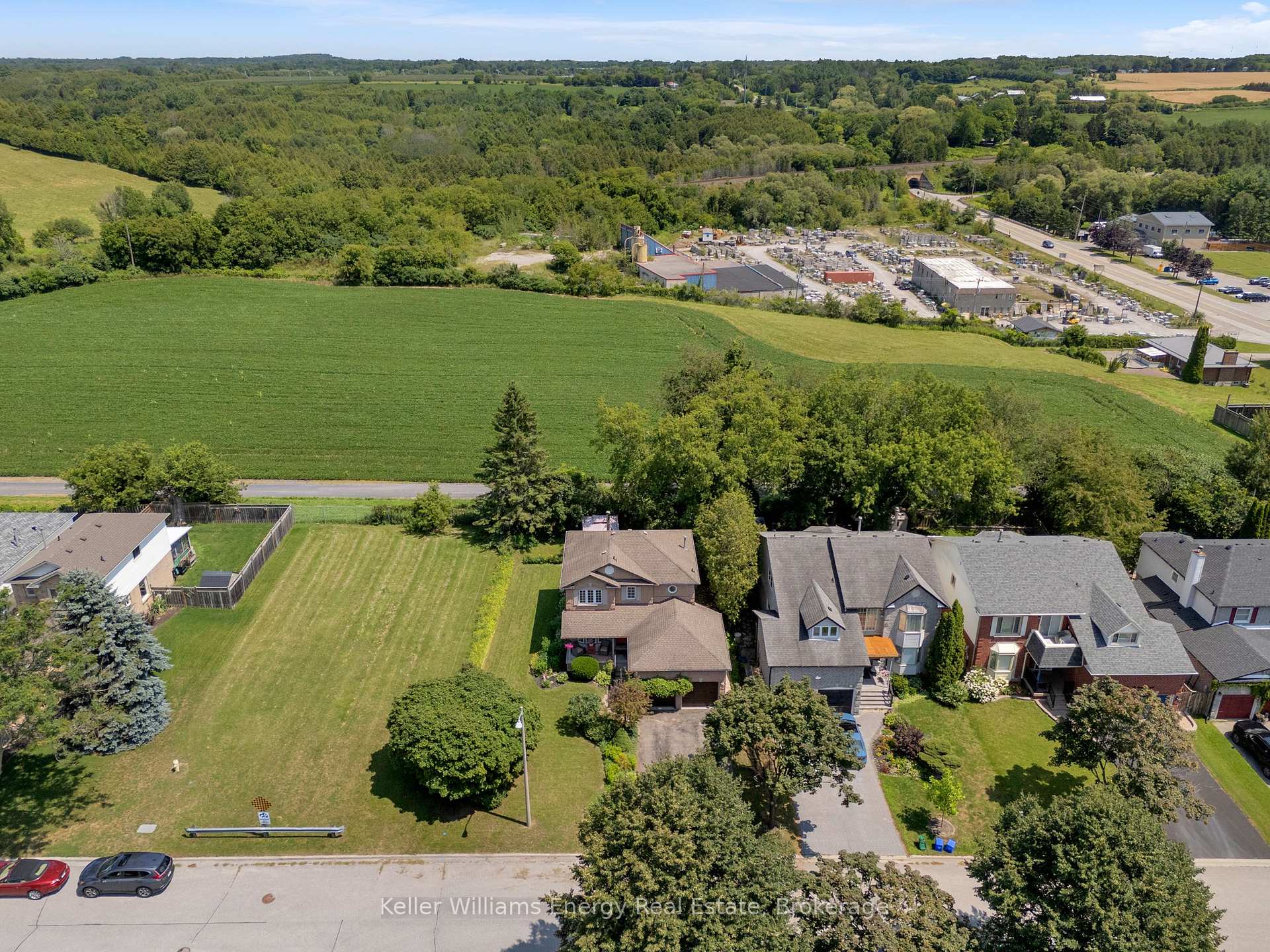 Photo 3 of 276 Andrew Street, Clarington, Newcastle — HOMEH