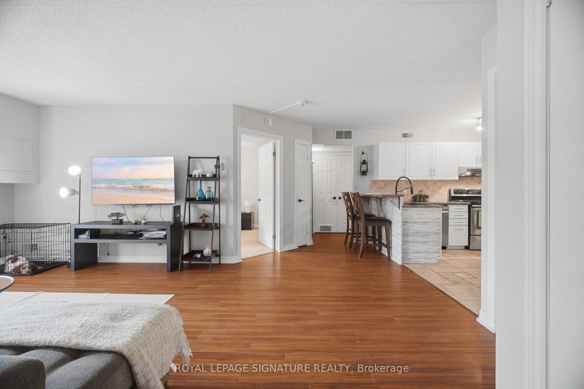 Photo 6 of Unit 207, 2020 Cleaver Avenue, Burlington, Headon — HOMEH
