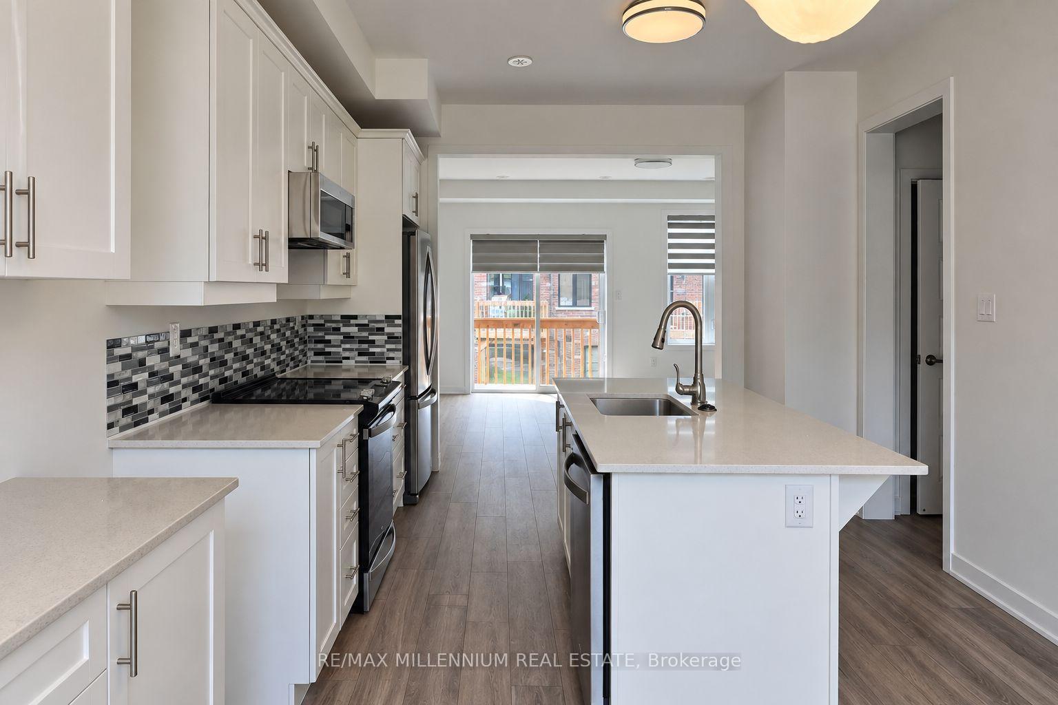 Photo 24 of 24 Calloway Way, Whitby, Downtown Whitby — HOMEH