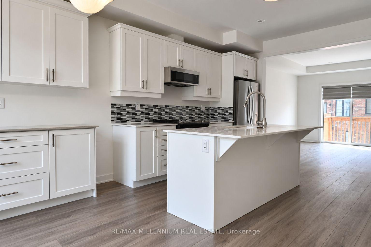 Photo 26 of 24 Calloway Way, Whitby, Downtown Whitby — HOMEH