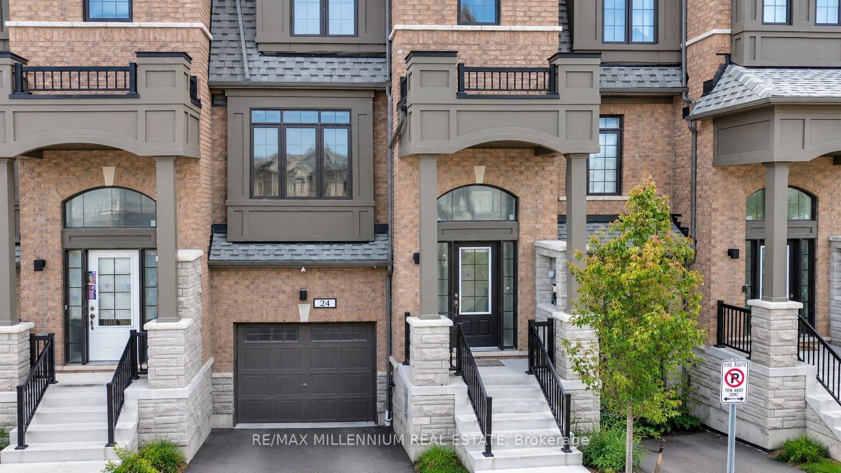 Photo 31 of 24 Calloway Way, Whitby, Downtown Whitby — HOMEH