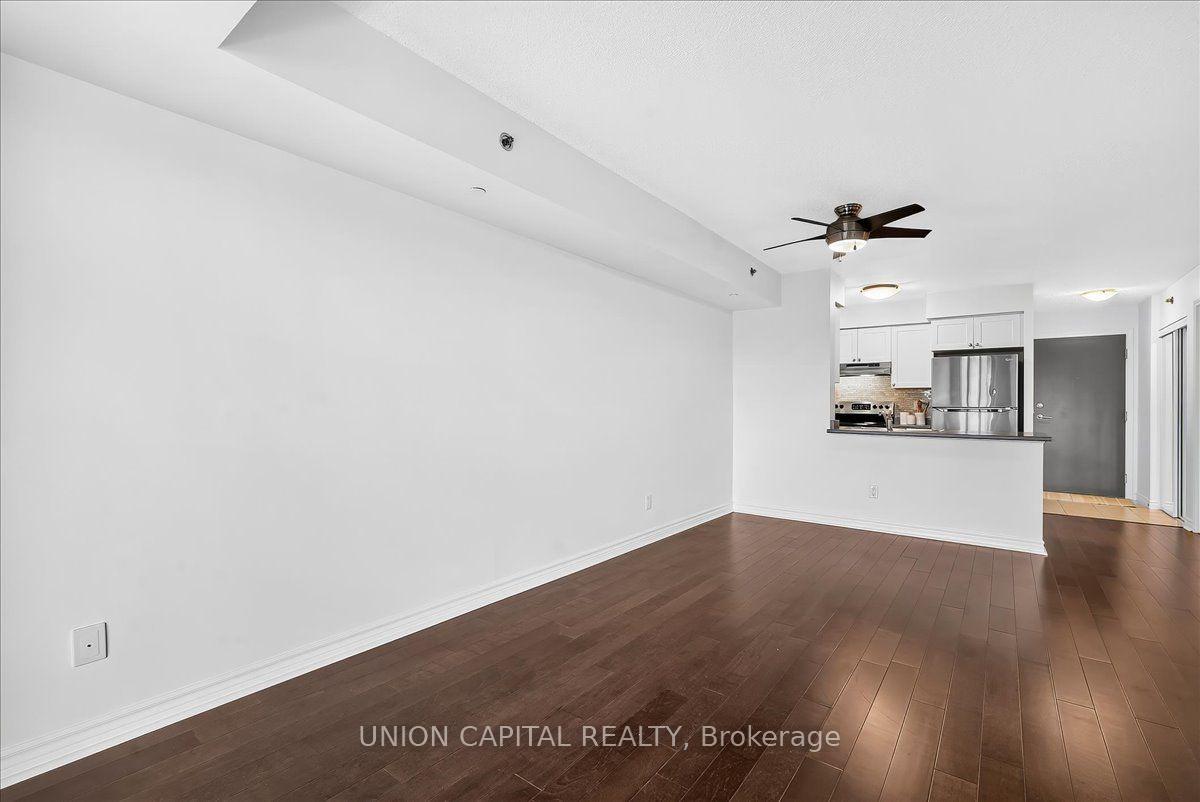 Photo 6 of Unit 602, 35 Saranac Boulevard, Toronto, Englemount-Lawrence — HOMEH