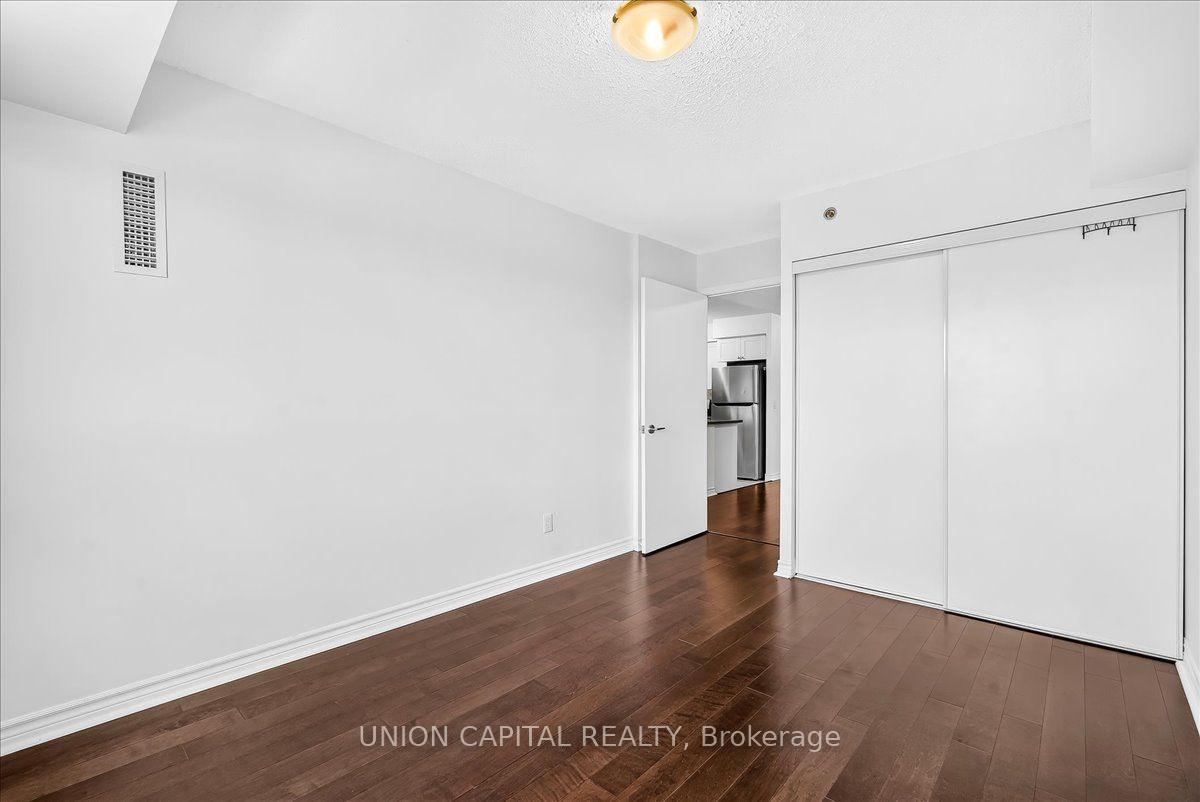 Photo 14 of Unit 602, 35 Saranac Boulevard, Toronto, Englemount-Lawrence — HOMEH