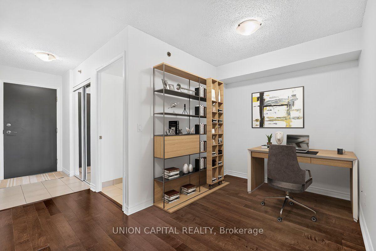 Photo 15 of Unit 602, 35 Saranac Boulevard, Toronto, Englemount-Lawrence — HOMEH