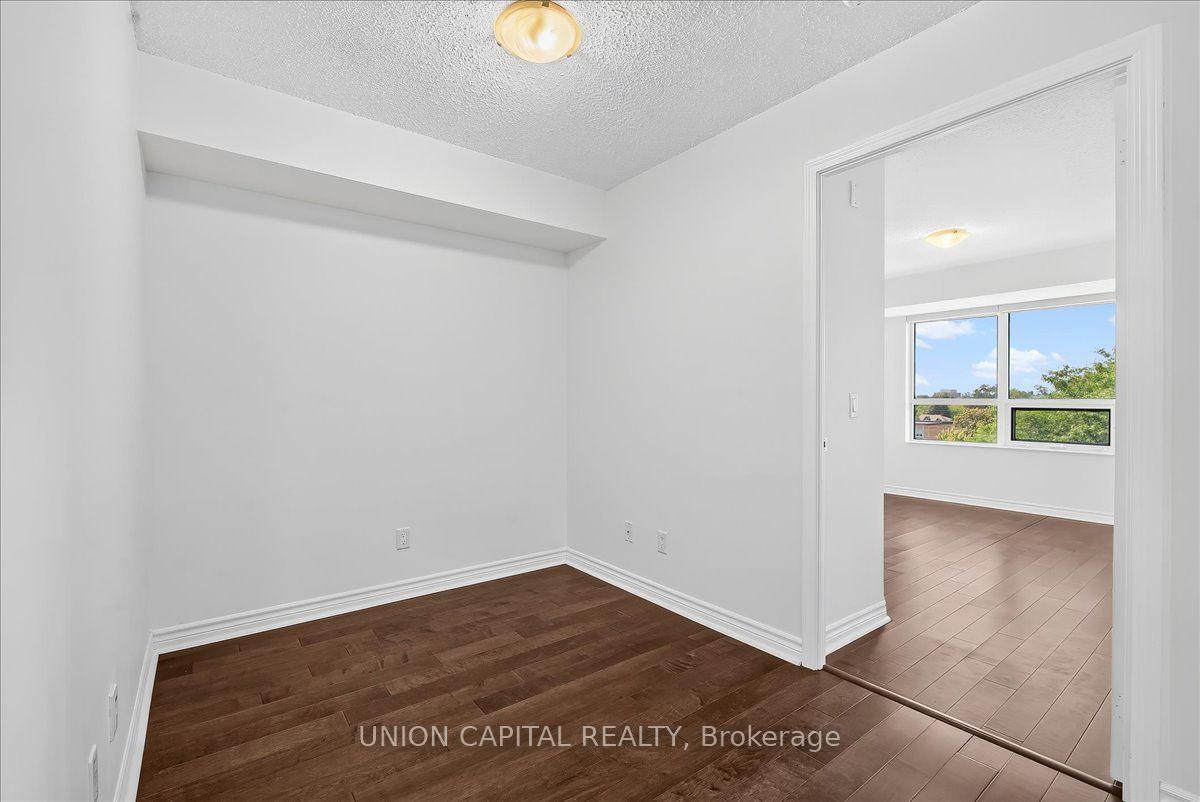 Photo 17 of Unit 602, 35 Saranac Boulevard, Toronto, Englemount-Lawrence — HOMEH