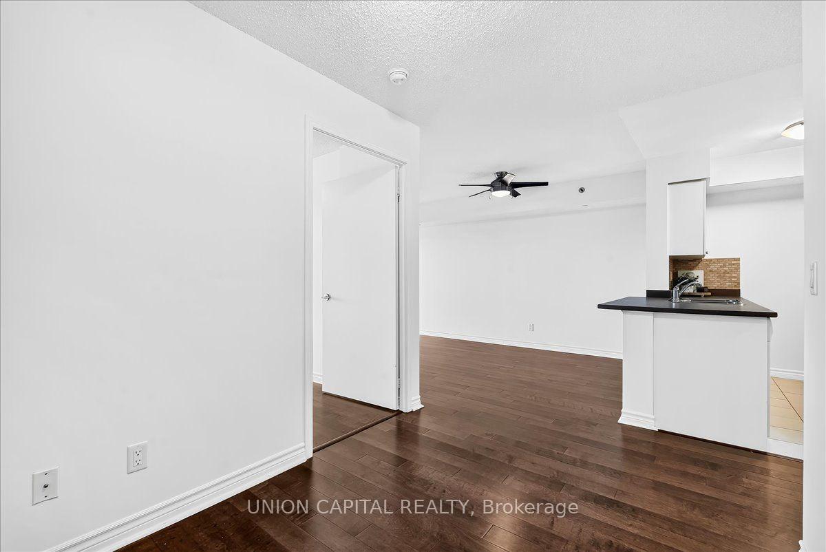 Photo 18 of Unit 602, 35 Saranac Boulevard, Toronto, Englemount-Lawrence — HOMEH