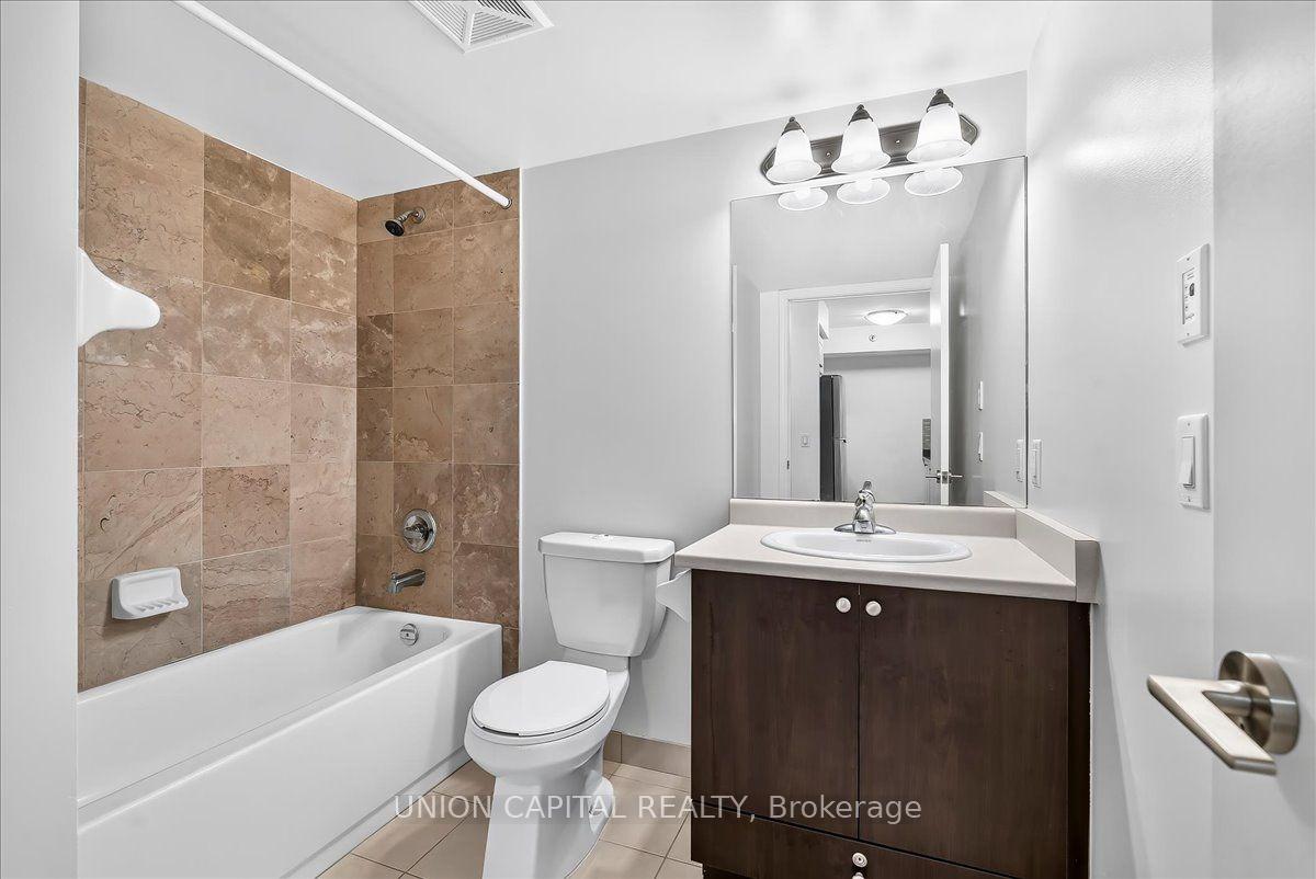Photo 19 of Unit 602, 35 Saranac Boulevard, Toronto, Englemount-Lawrence — HOMEH