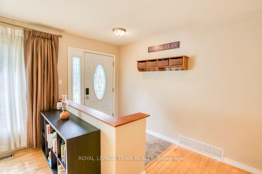 Photo 3 of 14 Maitland Street, Ottawa, Richmond — HOMEH