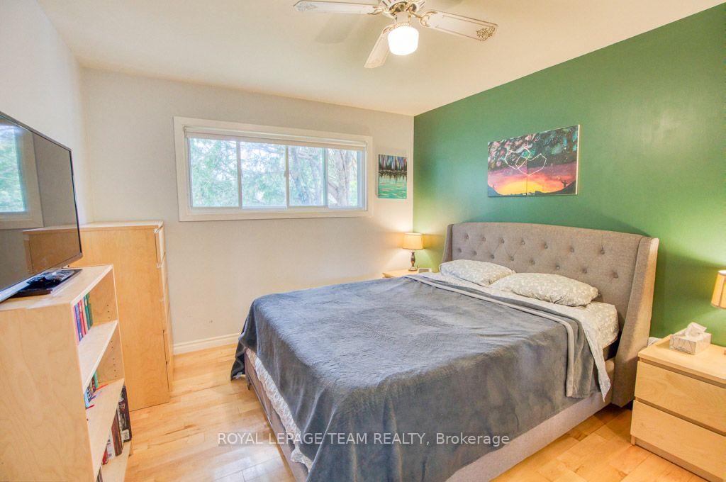 Photo 13 of 14 Maitland Street, Ottawa, Richmond — HOMEH