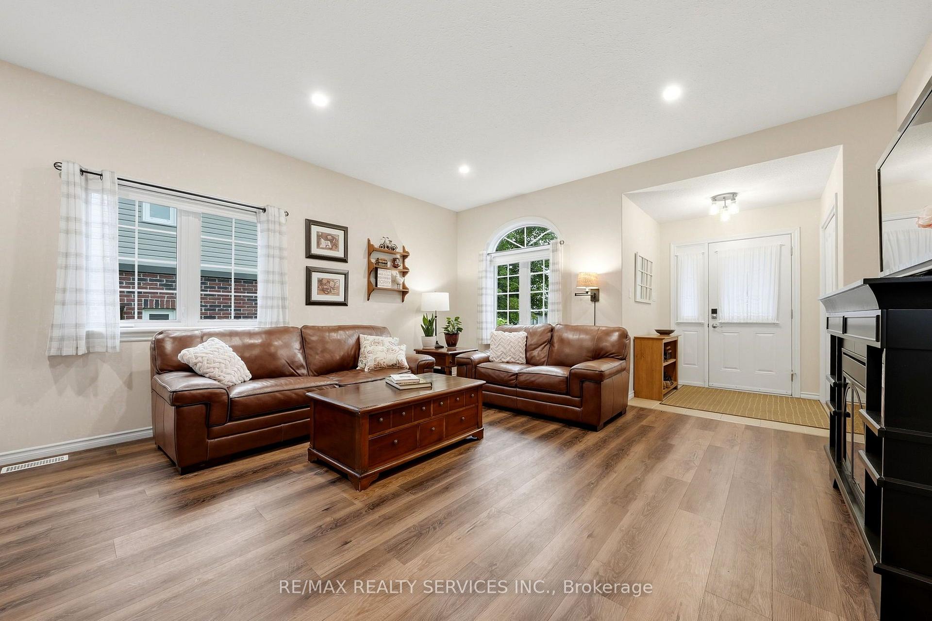 Photo 9 of 35 Sheffield Street, Southgate — HOMEH