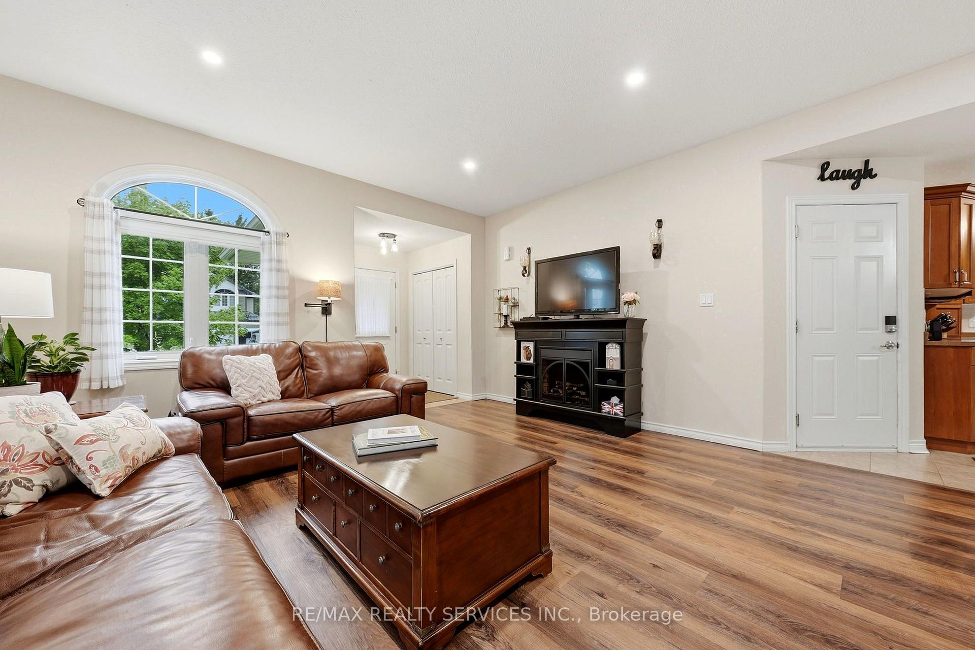 Photo 10 of 35 Sheffield Street, Southgate — HOMEH