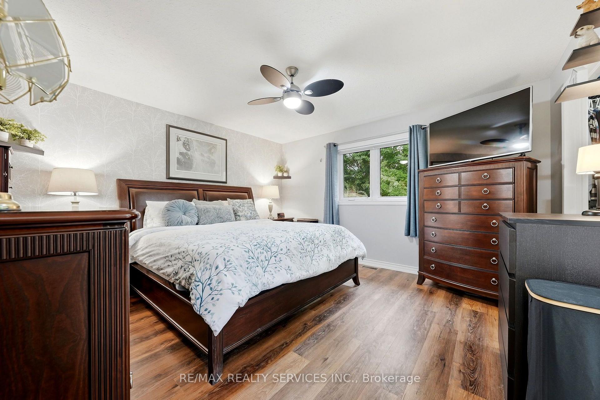 Photo 19 of 35 Sheffield Street, Southgate — HOMEH