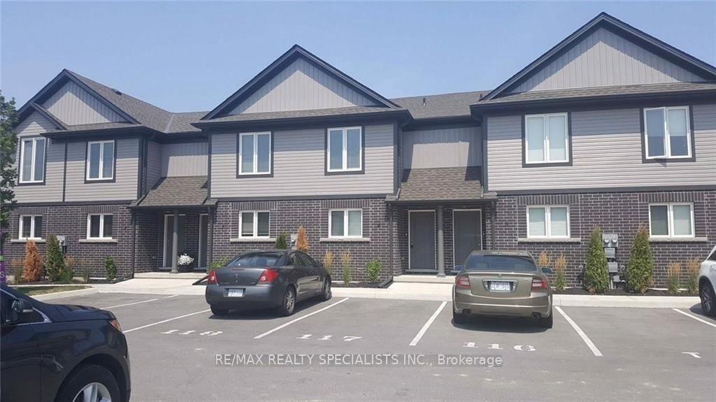 Photo 2 of Unit 4, 7768 Ascot Circle, Niagara Falls, Ascot — HOMEH