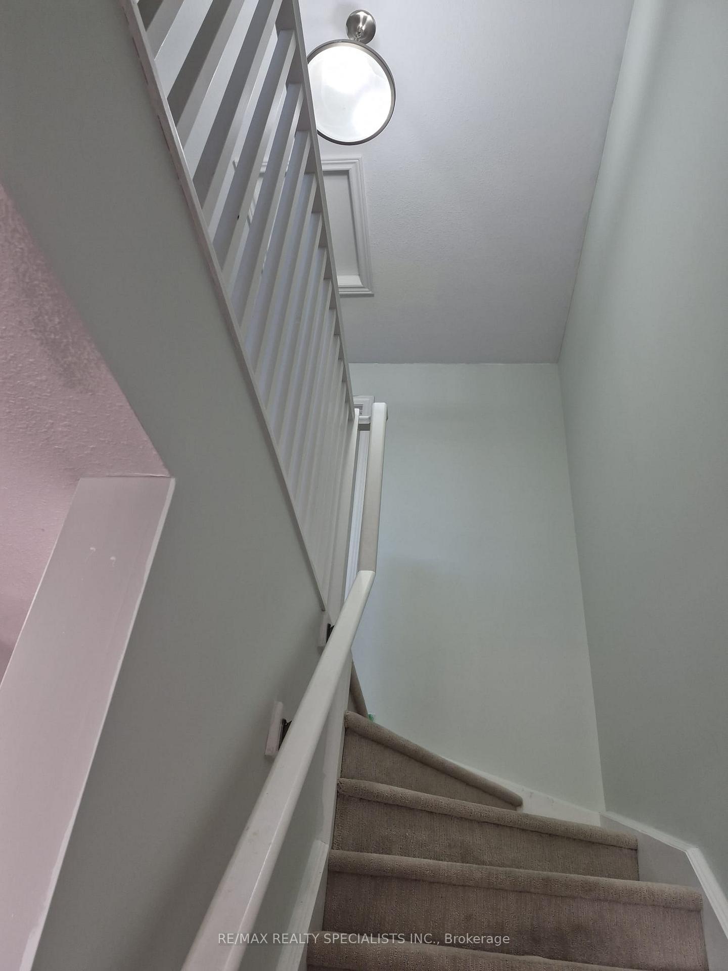 Photo 12 of Unit 4, 7768 Ascot Circle, Niagara Falls, Ascot — HOMEH