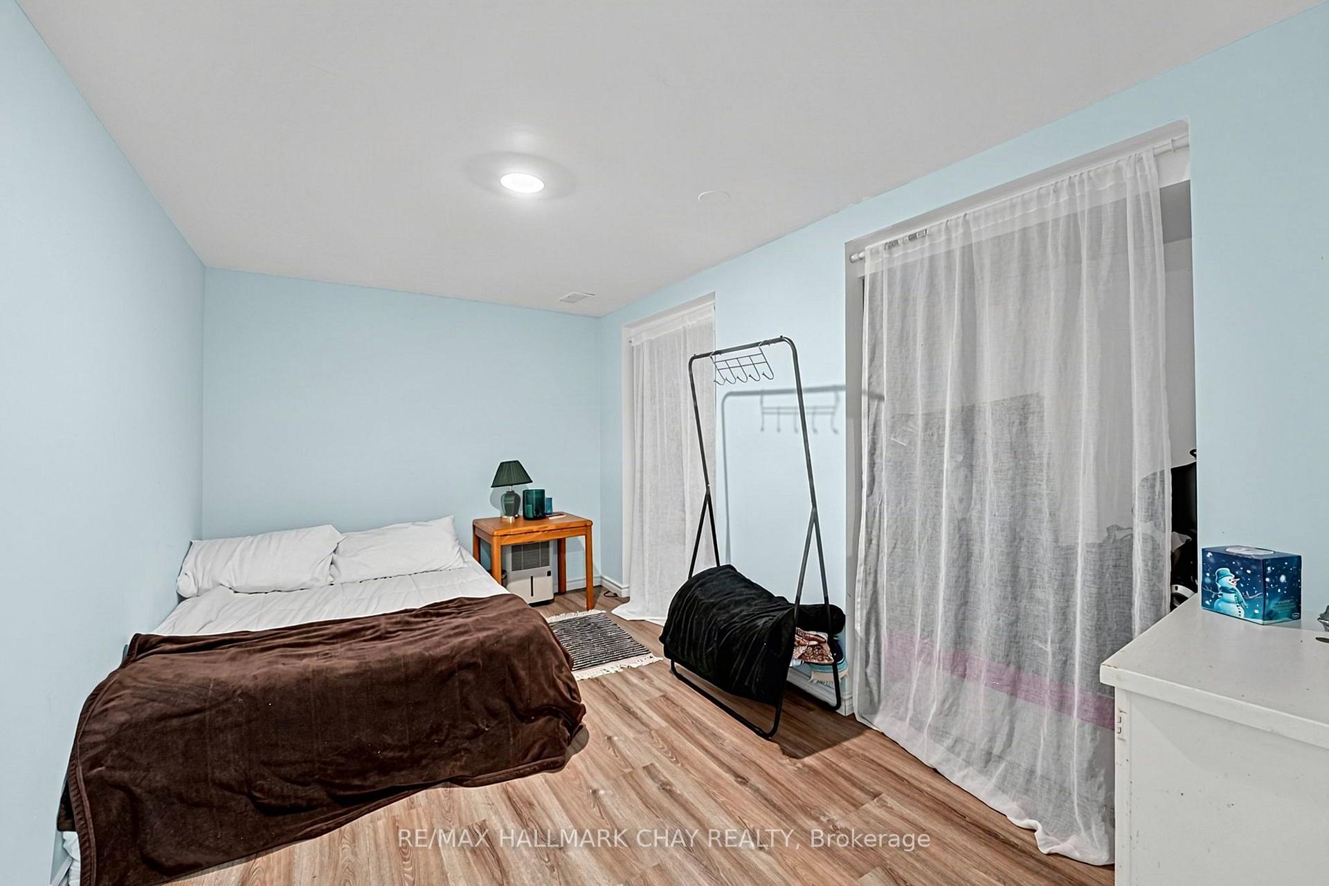 Photo 17 of 84 Longford Drive, Newmarket, Bristol-London — HOMEH