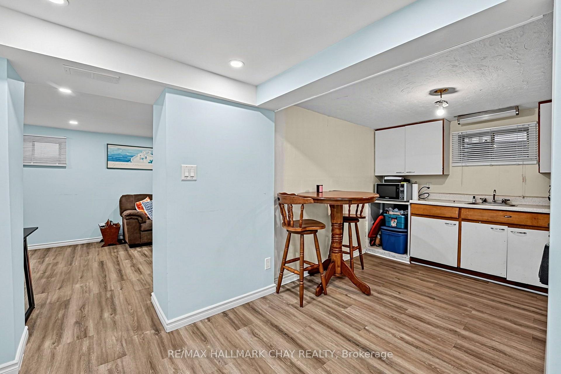 Photo 18 of 84 Longford Drive, Newmarket, Bristol-London — HOMEH