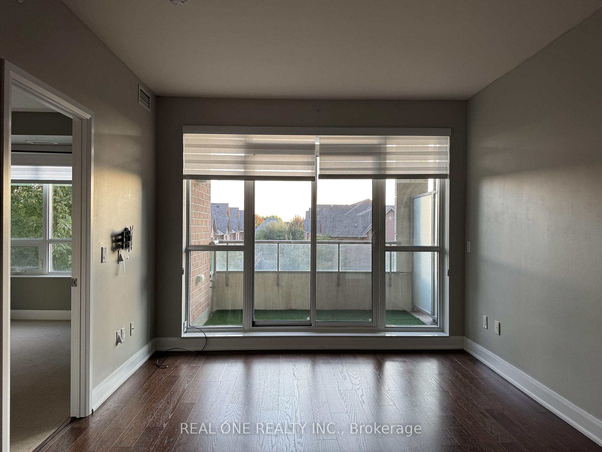 Photo 14 of Unit 332, 2480 Prince Michael Drive, Oakville, Joshua Creek — HOMEH