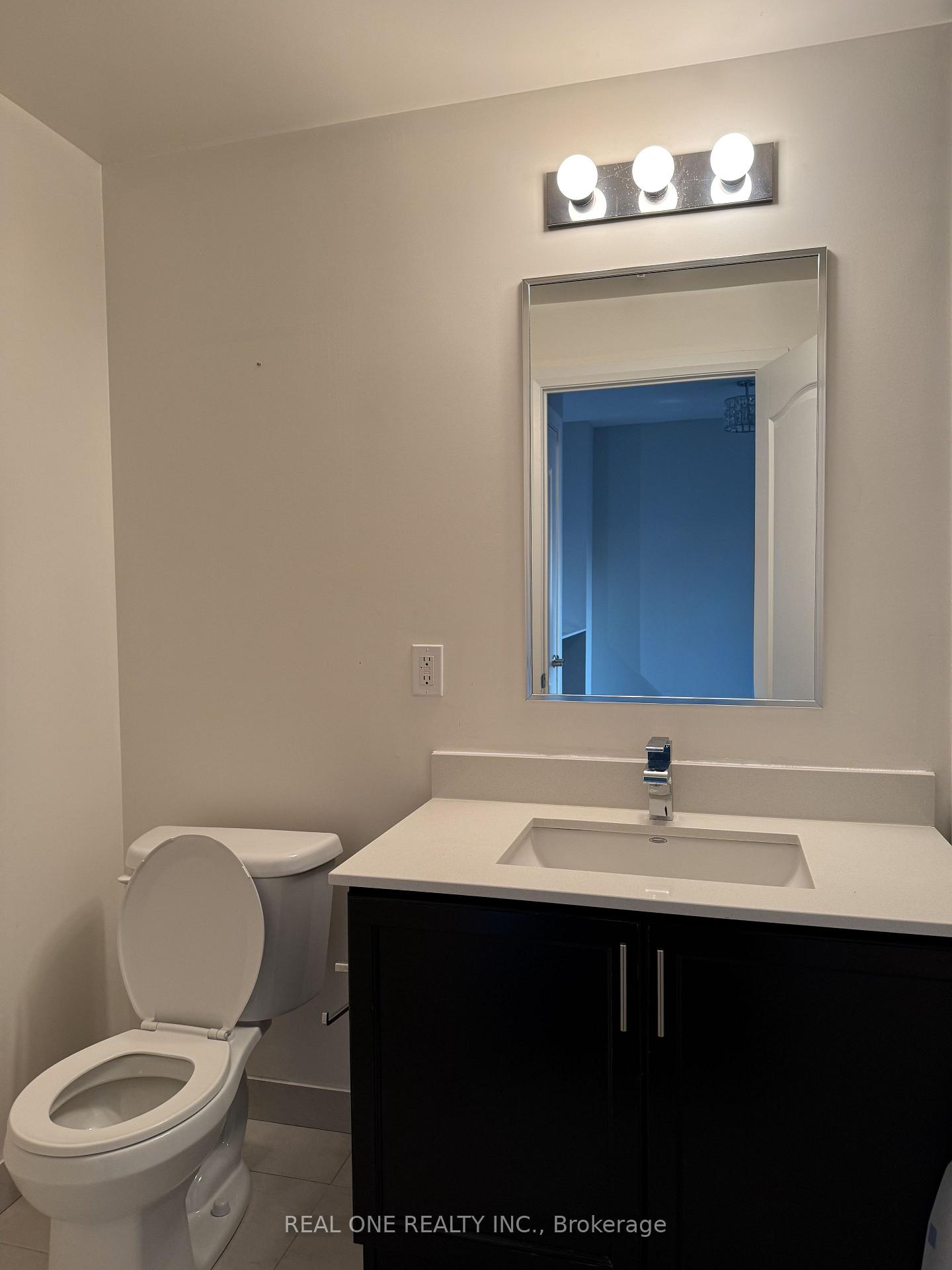 Photo 20 of Unit 332, 2480 Prince Michael Drive, Oakville, Joshua Creek — HOMEH