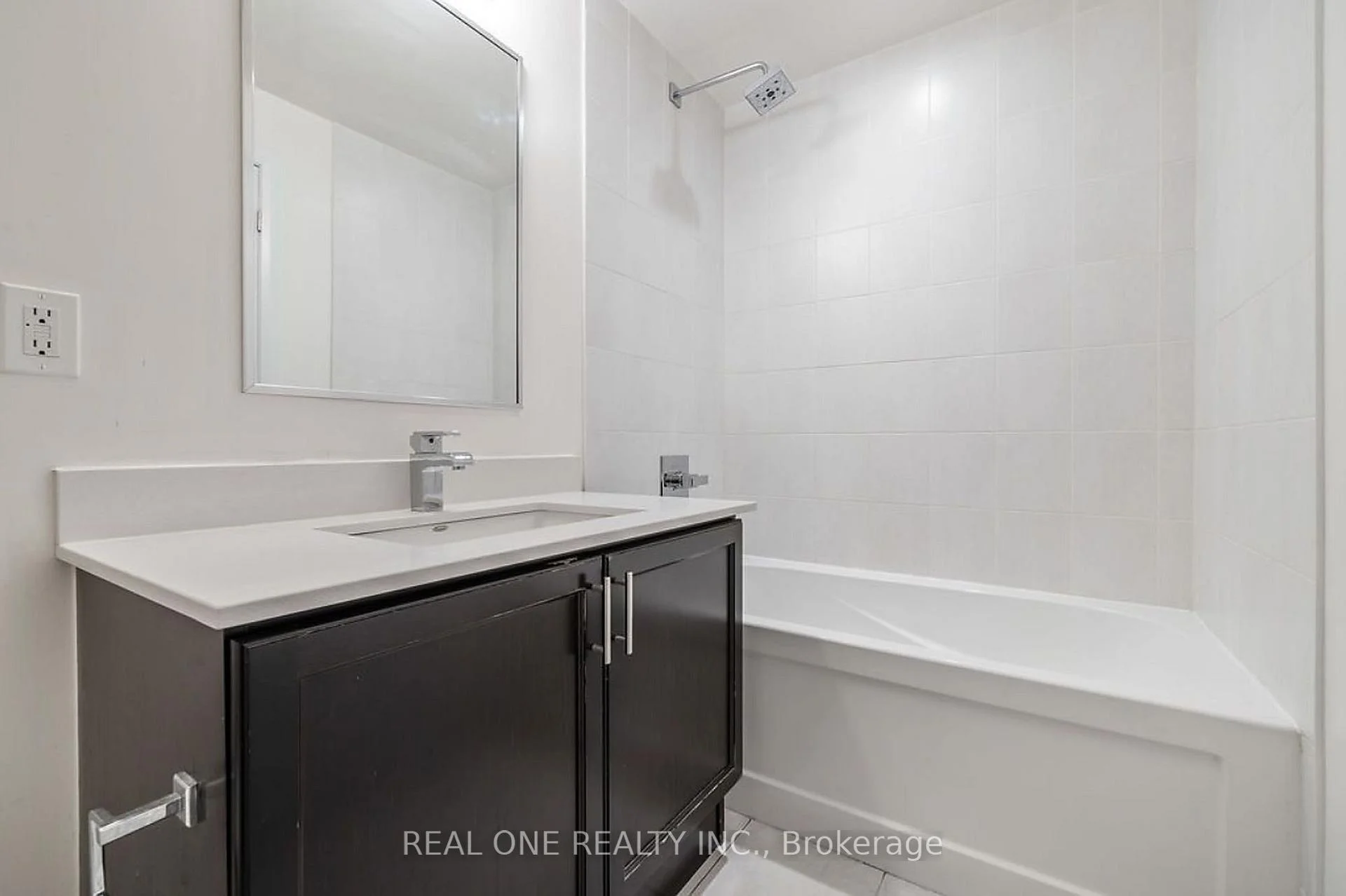 Photo 23 of Unit 332, 2480 Prince Michael Drive, Oakville, Joshua Creek — HOMEH