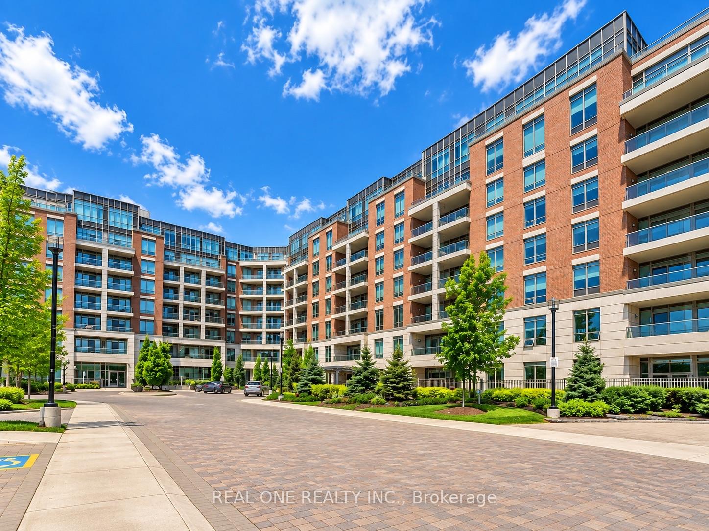 Photo 3 of Unit 332, 2480 Prince Michael Drive, Oakville, Joshua Creek — HOMEH