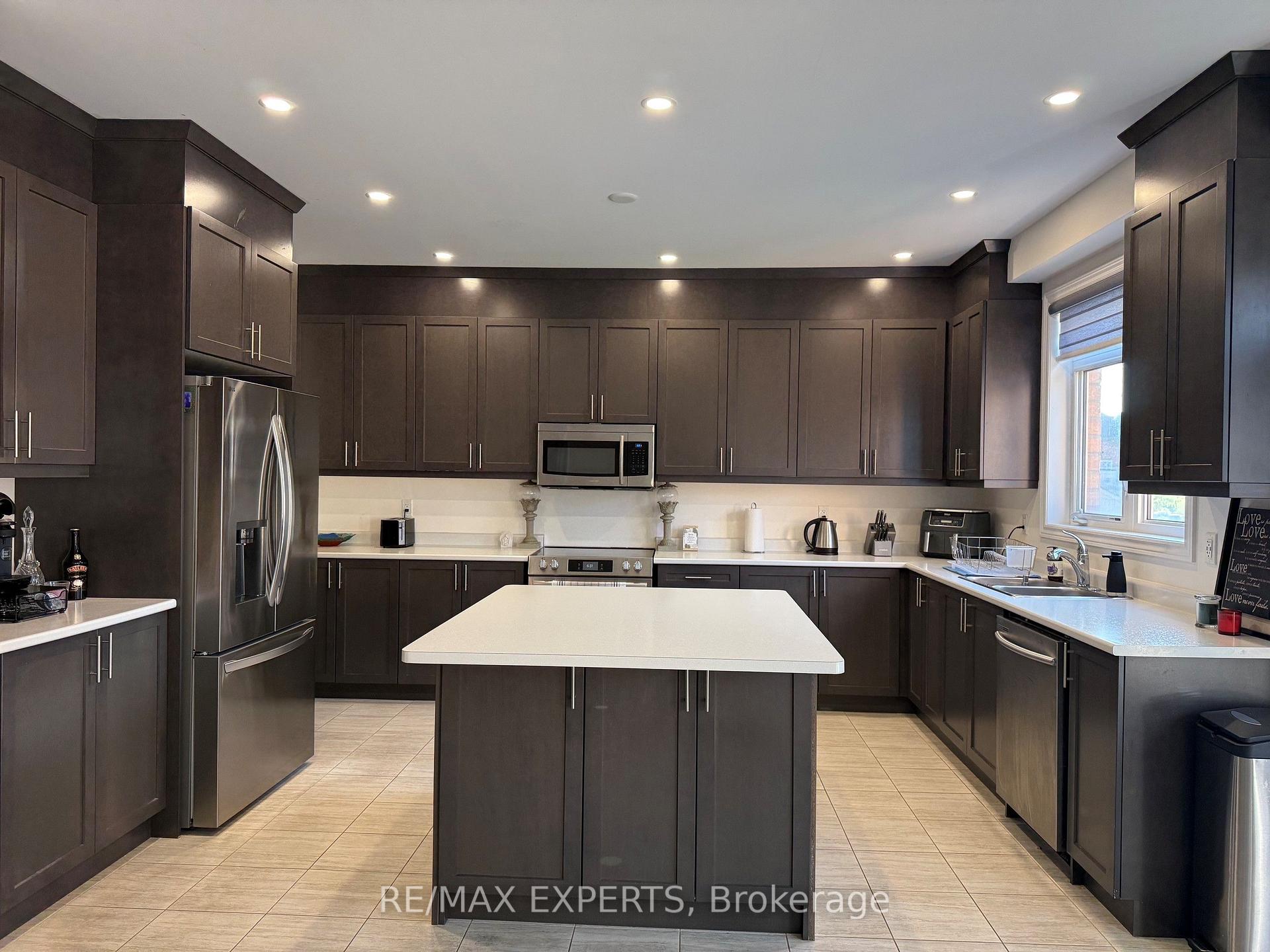 Photo 4 of 1454 Tomkins Road, Innisfil, Rural Innisfil — HOMEH