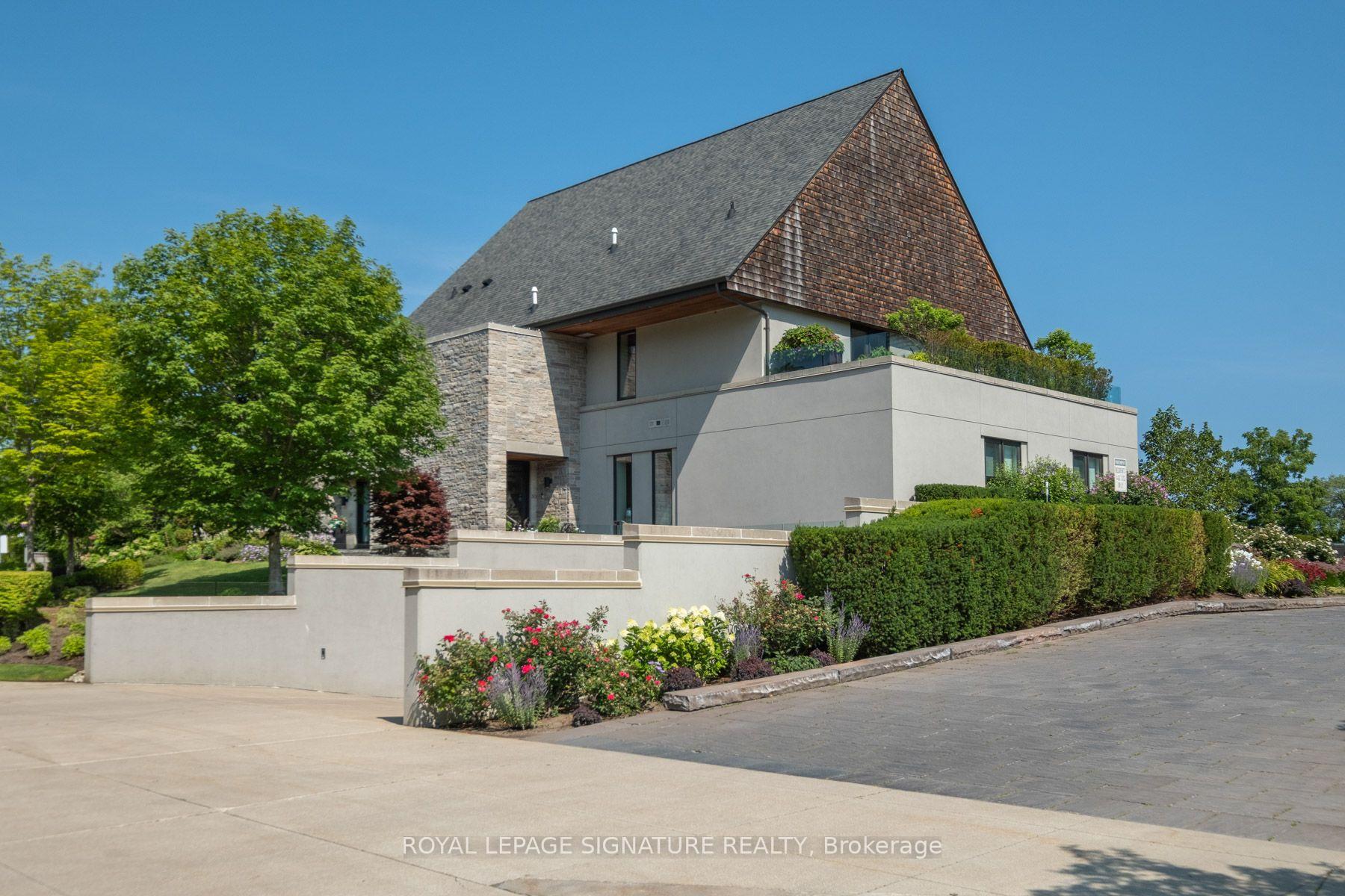 Photo 5 of Unit 30, 10 Maple Grove Drive, Oakville, Morrison — HOMEH