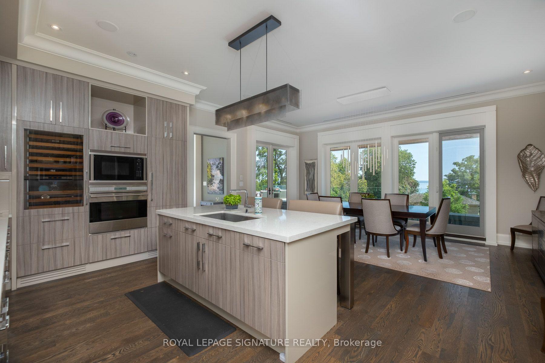 Photo 15 of Unit 30, 10 Maple Grove Drive, Oakville, Morrison — HOMEH