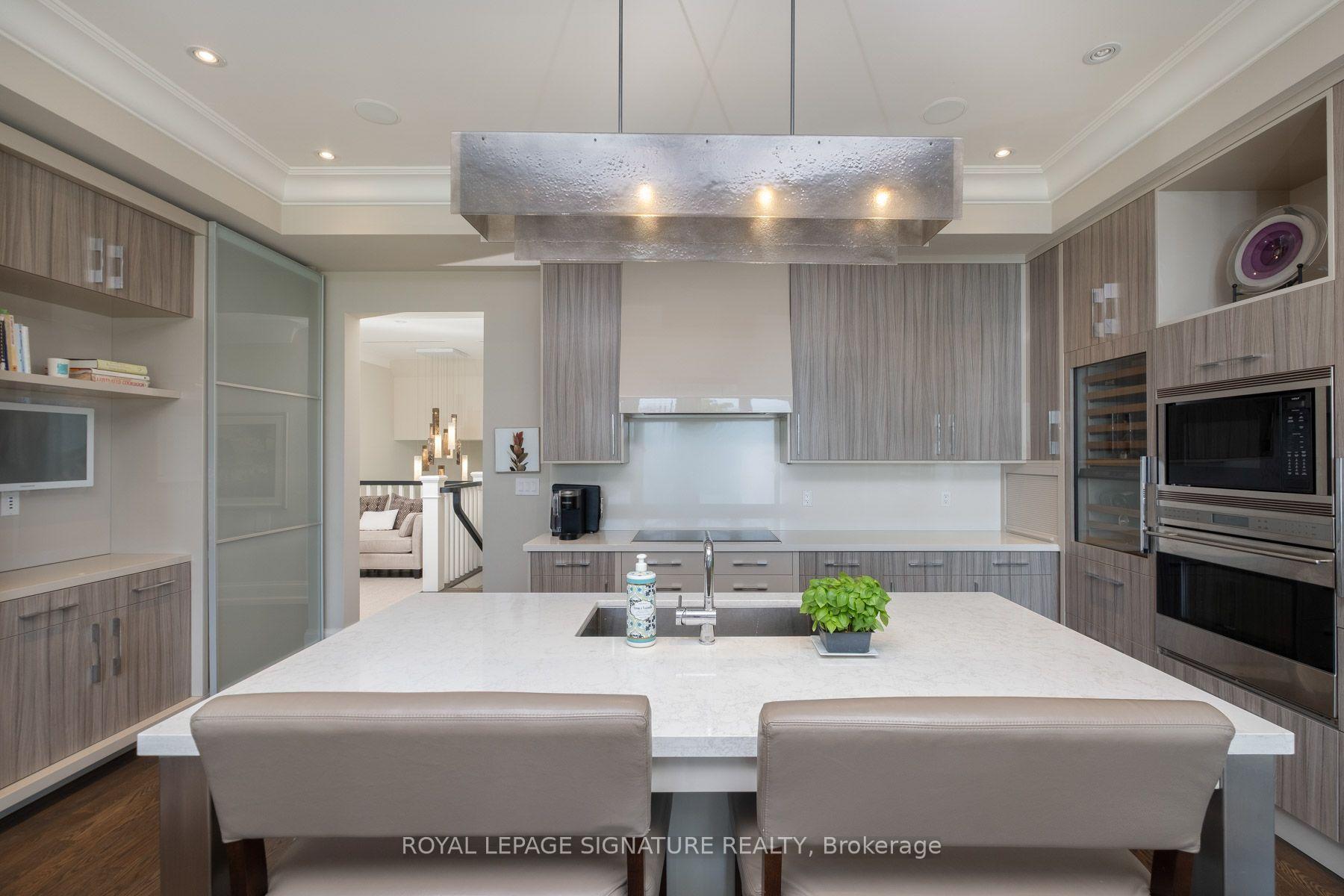 Photo 18 of Unit 30, 10 Maple Grove Drive, Oakville, Morrison — HOMEH