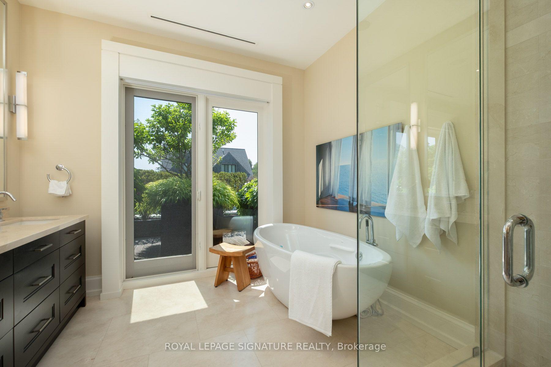 Photo 22 of Unit 30, 10 Maple Grove Drive, Oakville, Morrison — HOMEH