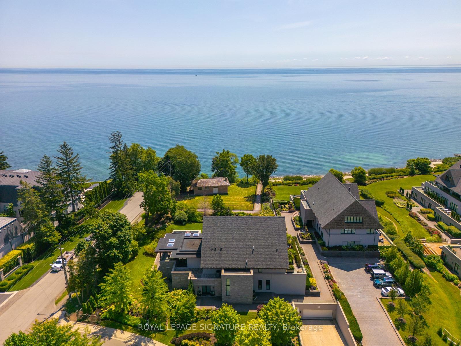 Photo 43 of Unit 30, 10 Maple Grove Drive, Oakville, Morrison — HOMEH