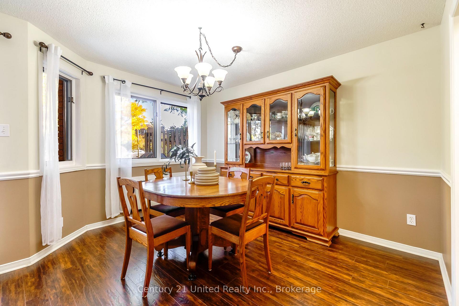 Photo 19 of Unit 15, 36 Champlain Crescent, Peterborough, Northcrest Ward 5 — HOMEH