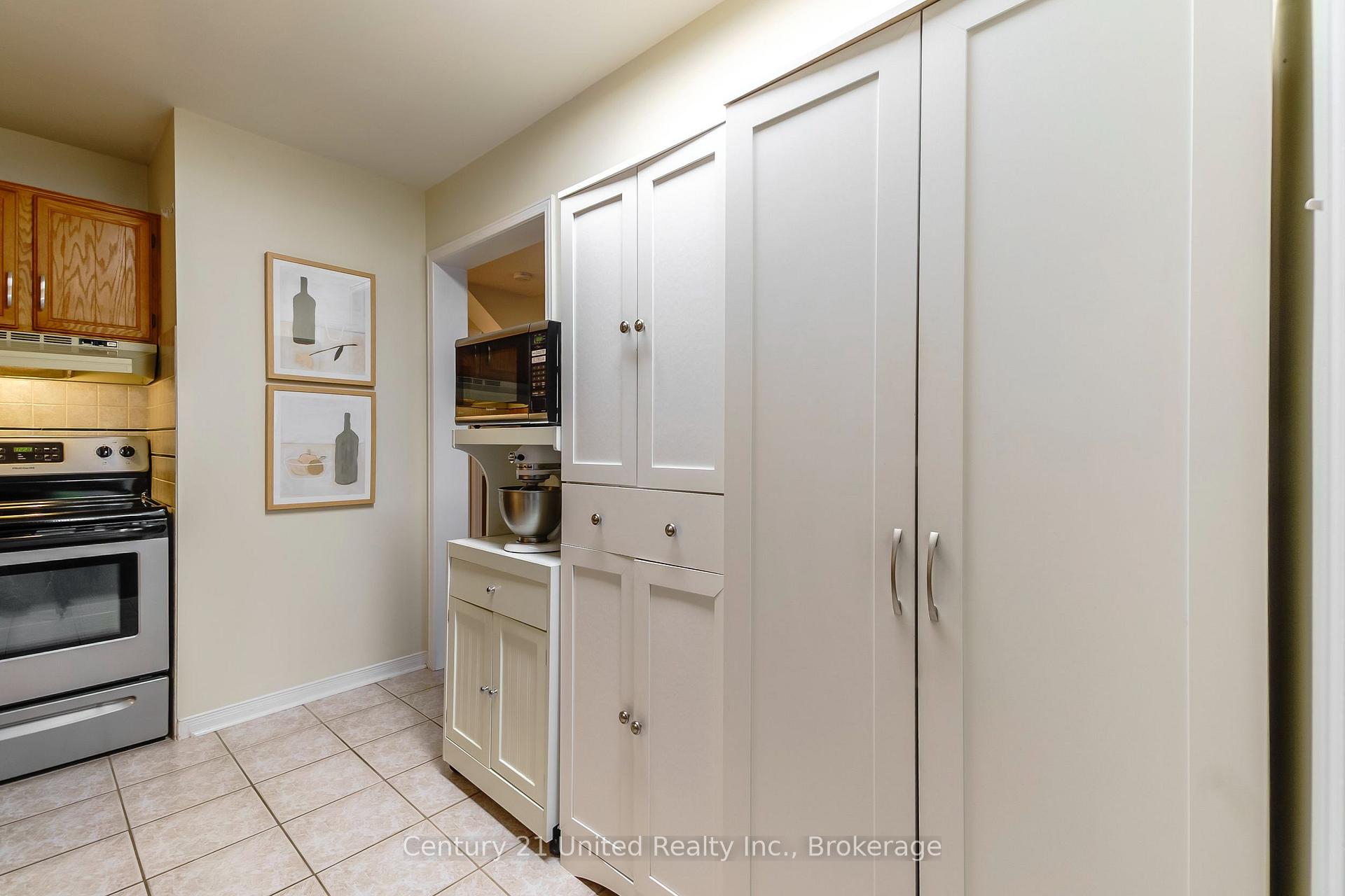 Photo 31 of Unit 15, 36 Champlain Crescent, Peterborough, Northcrest Ward 5 — HOMEH