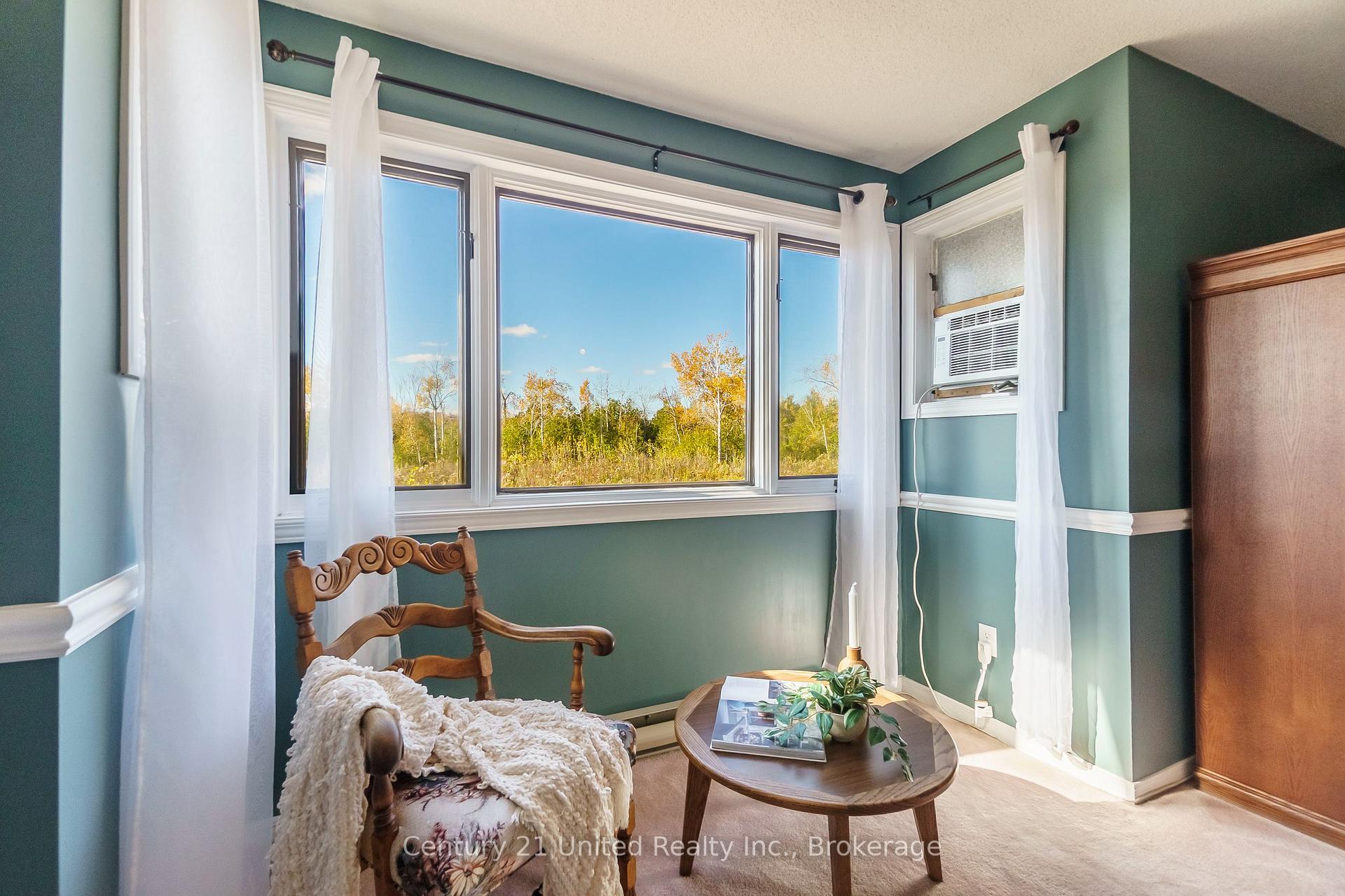 Photo 51 of Unit 15, 36 Champlain Crescent, Peterborough, Northcrest Ward 5 — HOMEH