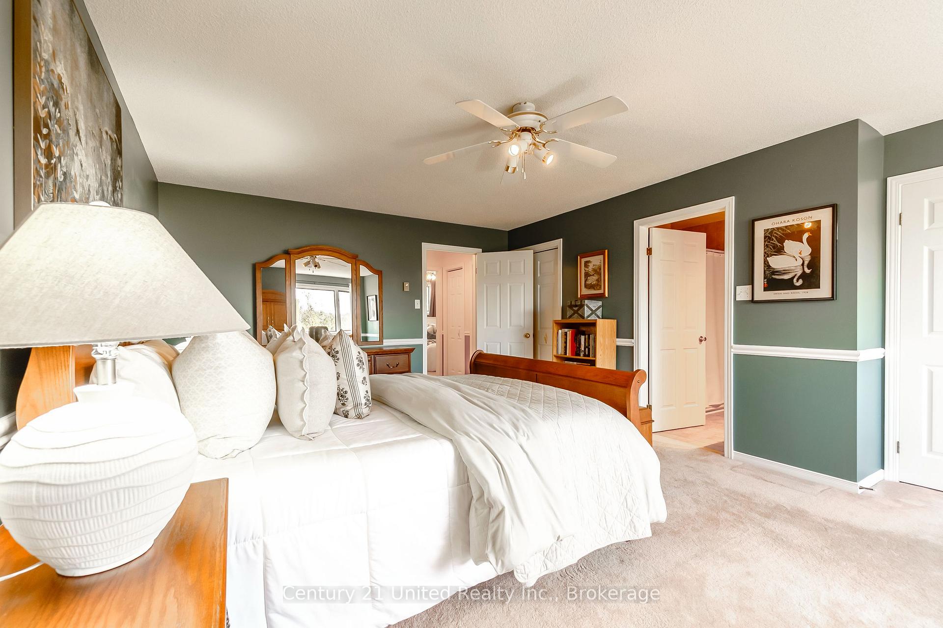 Photo 55 of Unit 15, 36 Champlain Crescent, Peterborough, Northcrest Ward 5 — HOMEH