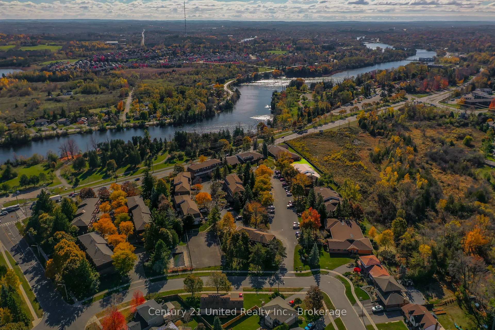 Photo 81 of Unit 15, 36 Champlain Crescent, Peterborough, Northcrest Ward 5 — HOMEH
