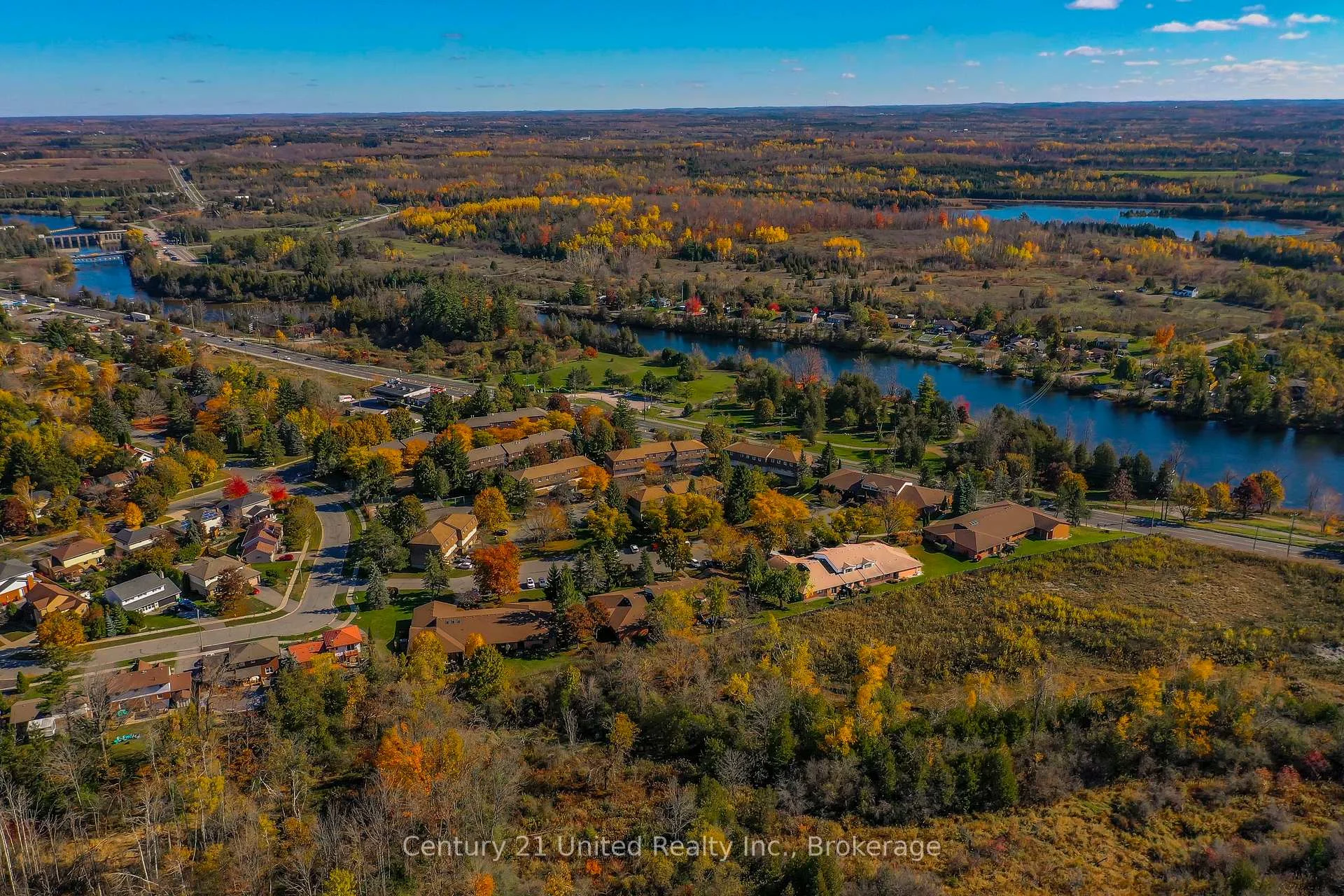 Photo 84 of Unit 15, 36 Champlain Crescent, Peterborough, Northcrest Ward 5 — HOMEH