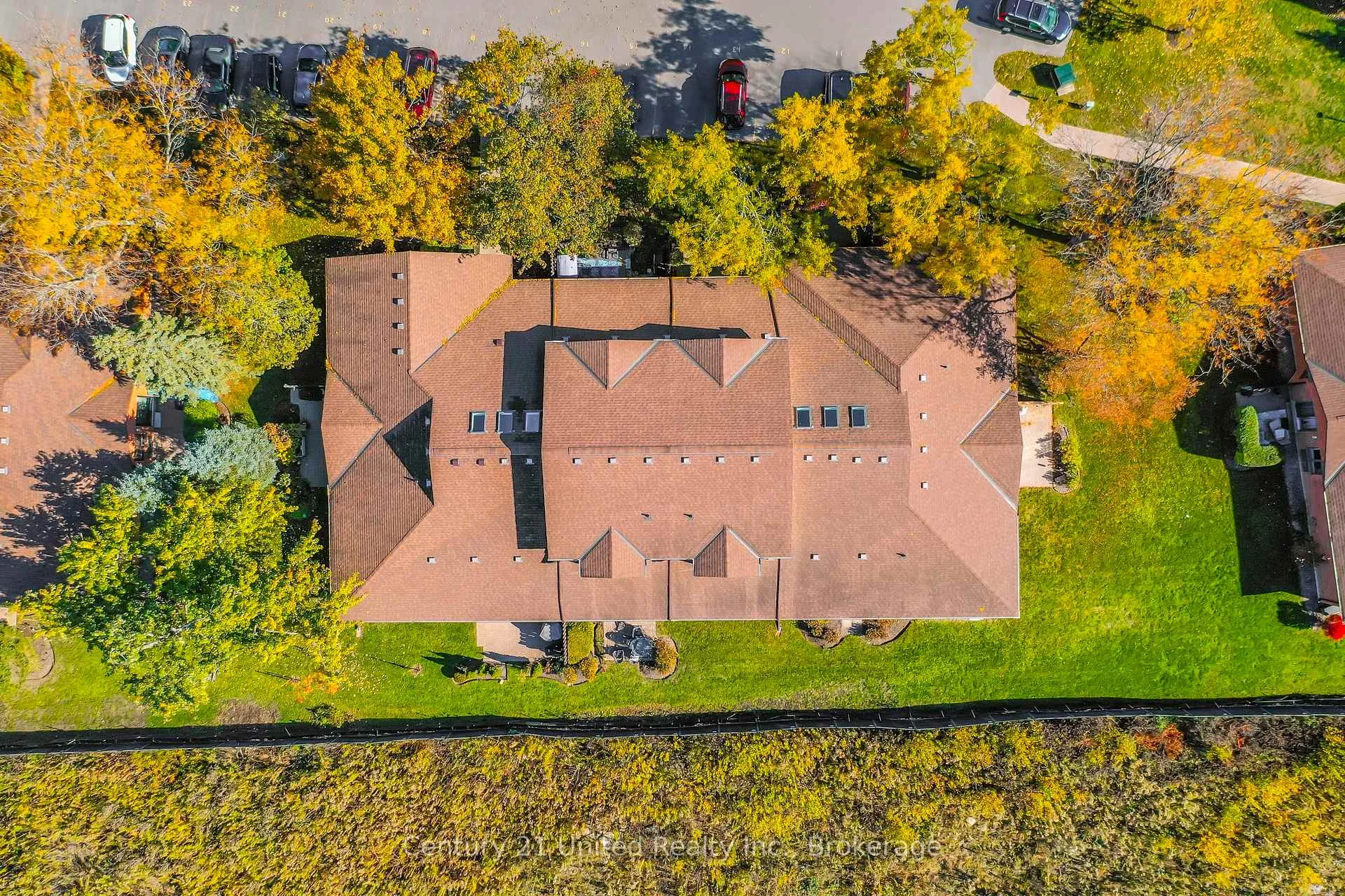 Photo 90 of Unit 15, 36 Champlain Crescent, Peterborough, Northcrest Ward 5 — HOMEH
