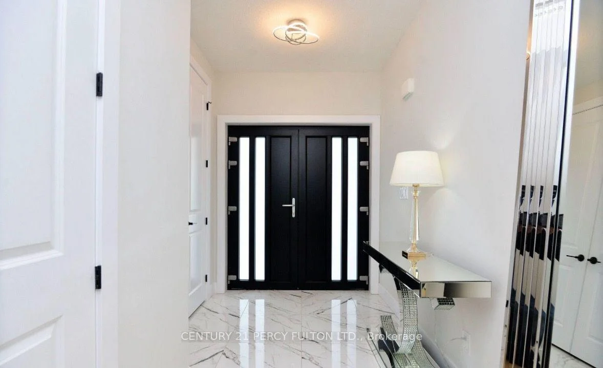 Photo 2 of 86 Grandville Circle, Brant, Paris — HOMEH