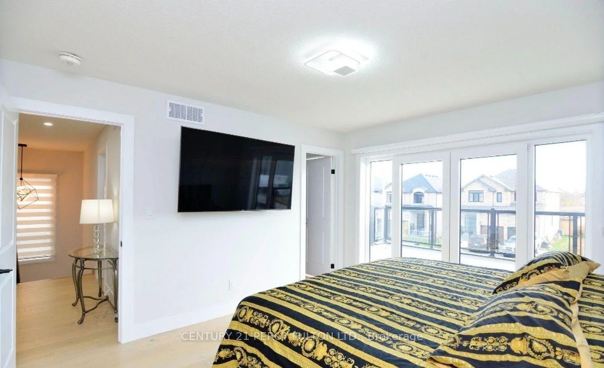 Photo 10 of 86 Grandville Circle, Brant, Paris — HOMEH