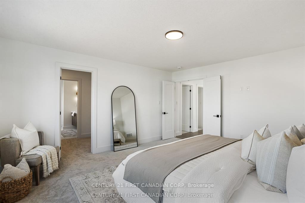 Photo 20 of 2211 Darwin Crescent, London, South V — HOMEH