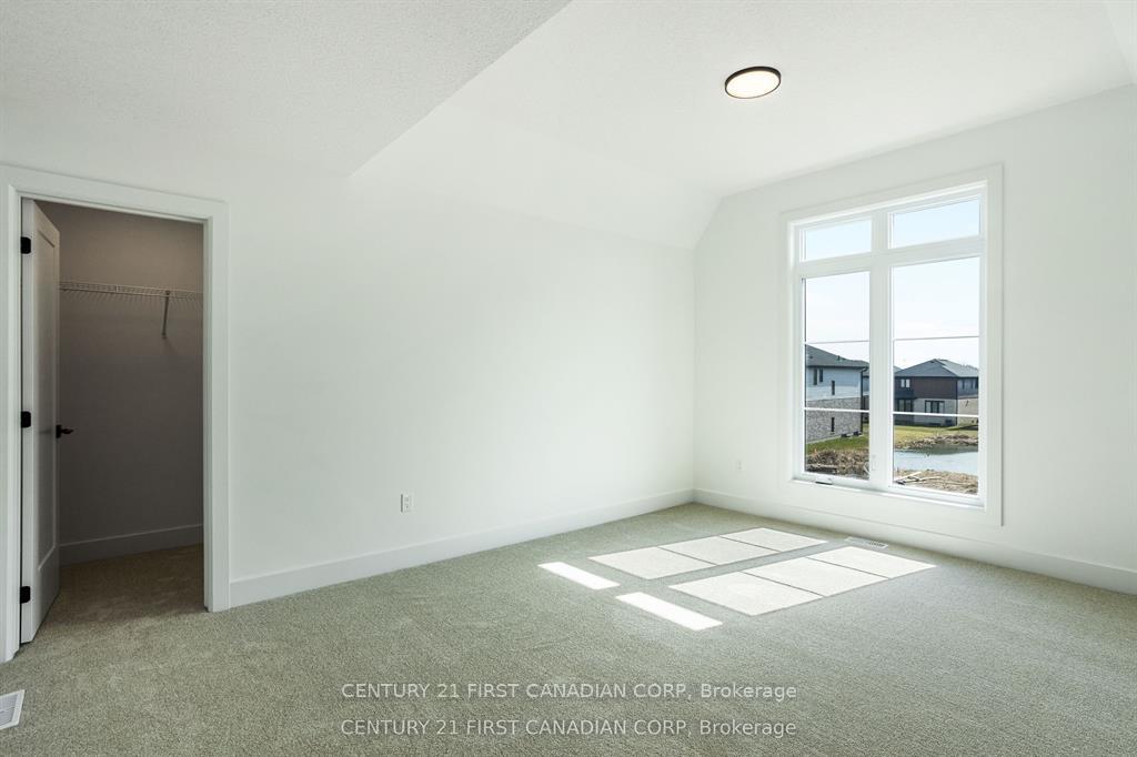 Photo 23 of 2211 Darwin Crescent, London, South V — HOMEH