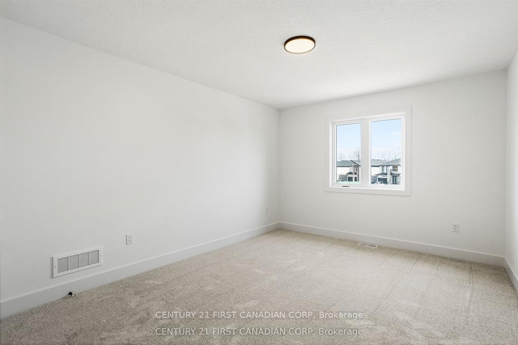 Photo 24 of 2211 Darwin Crescent, London, South V — HOMEH