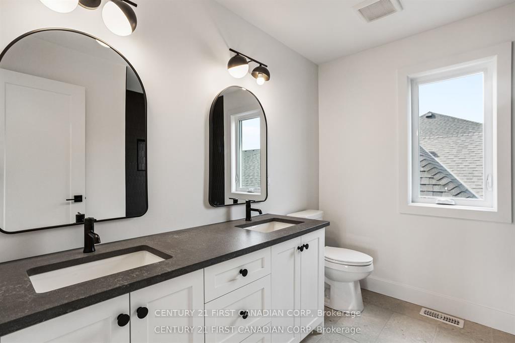 Photo 25 of 2211 Darwin Crescent, London, South V — HOMEH